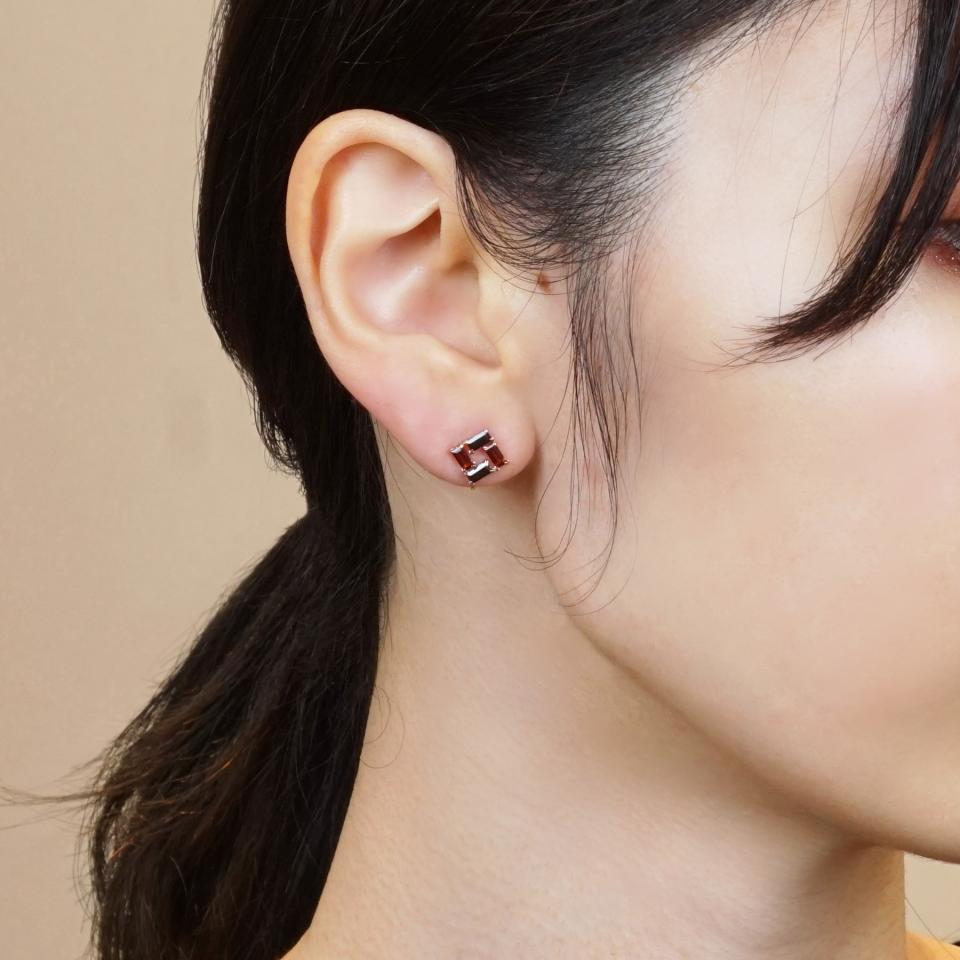 TAKE-UP ONLINE SHOP/テイクアップ公式オンラインショップ / [ フワットイヤリングス] K10ガーネット ひし形イヤリング( PG)