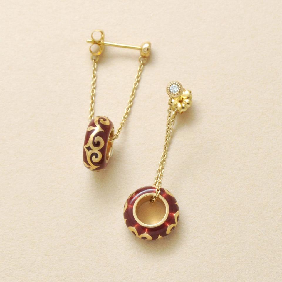 《Vintage Collection》2010年 ササンピアス