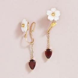 [ フワットイヤリングス]  いちご2WAYイヤリング