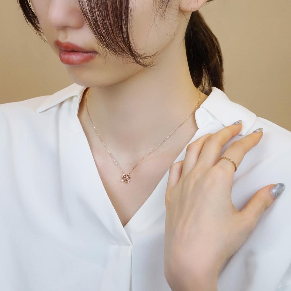 TAKE-UP ONLINE SHOP/テイクアップ公式オンラインショップ / [ 誕生花ジュエリー] 4月サクラネックレス
