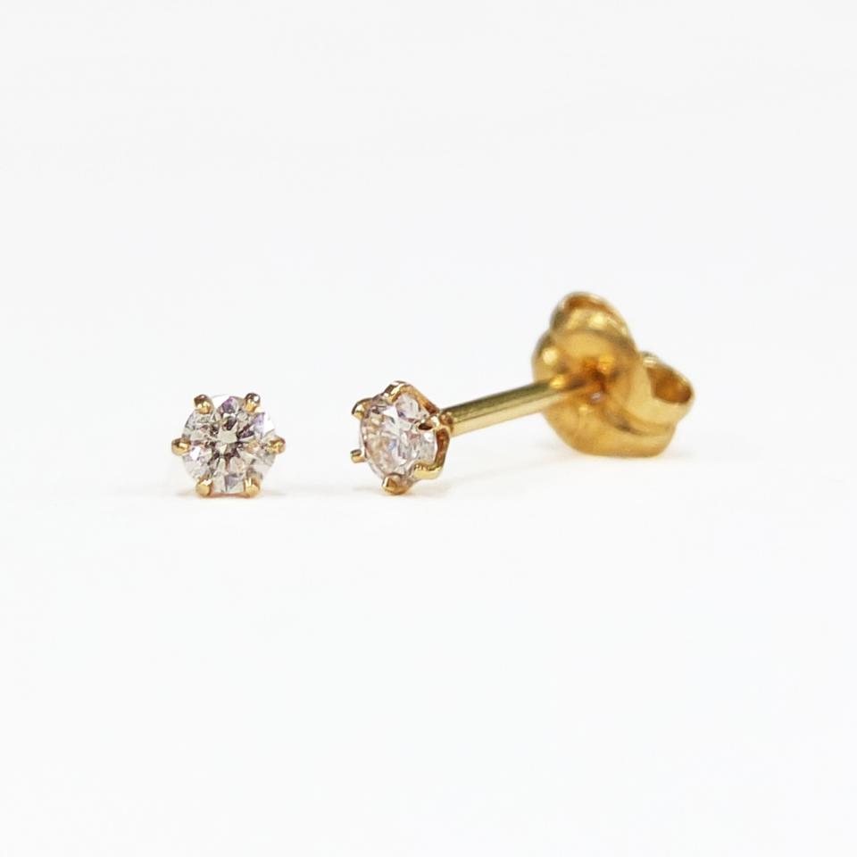 [ セカンドピアス] K18ダイヤモンドピアス　0. 14ct