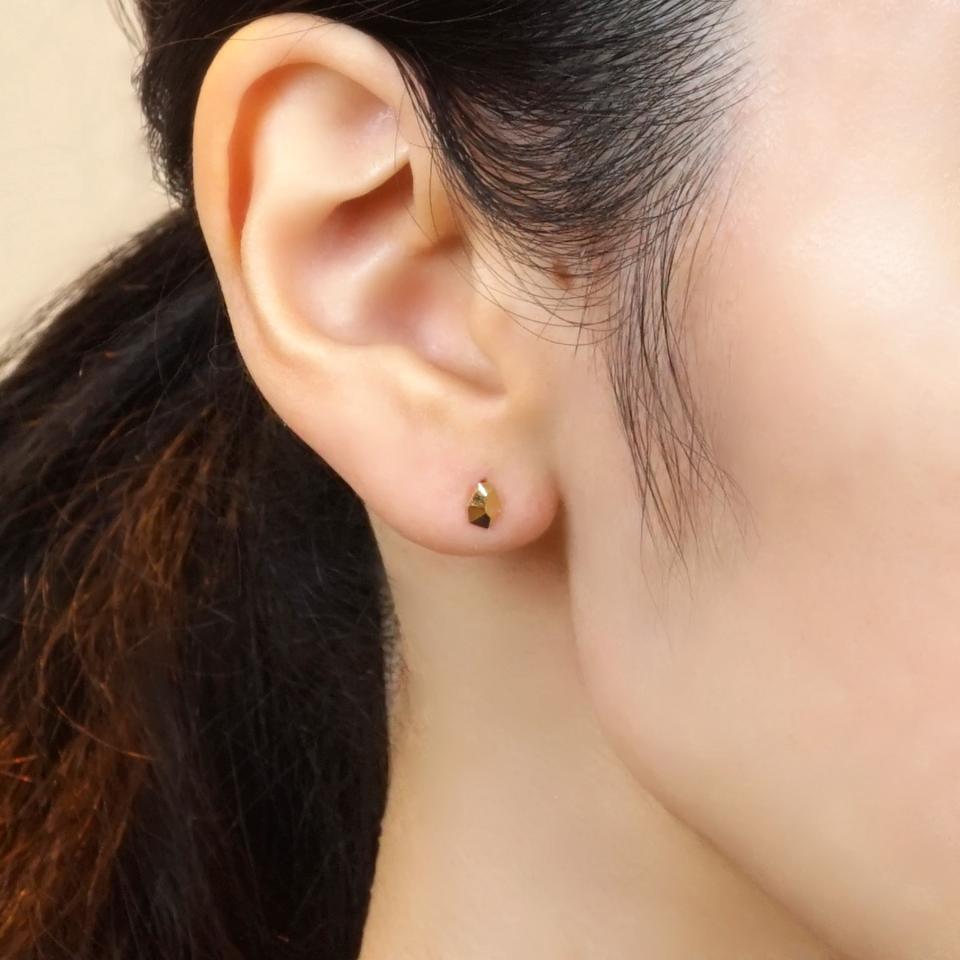 感謝報恩 TAKE UP 18金ピアス - 通販 - www.drelciopiresjr.com.br