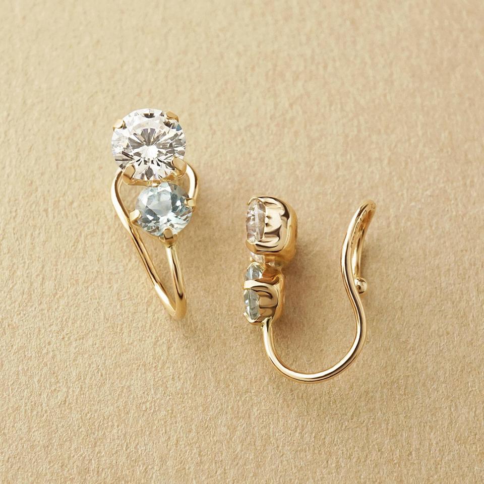 [ フワットイヤリングス]ブルートパーズ　シンプルイヤリング