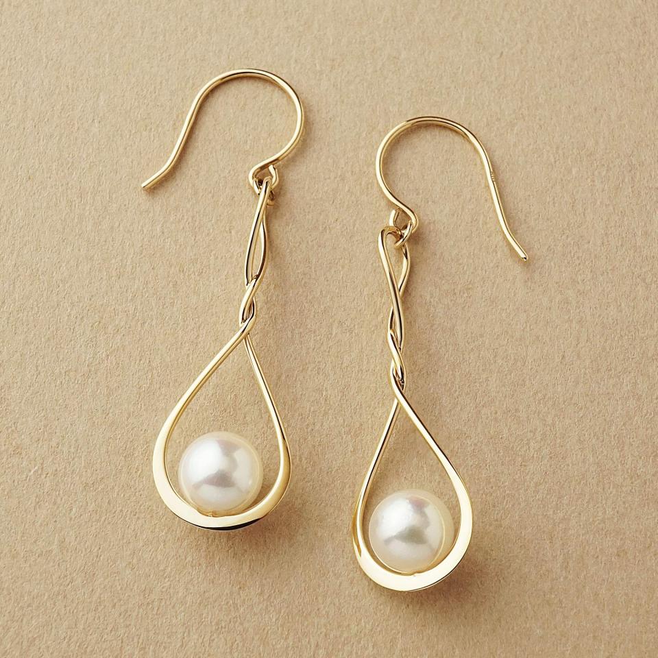 K10アコヤ インフィニティデザインスウィングピアス