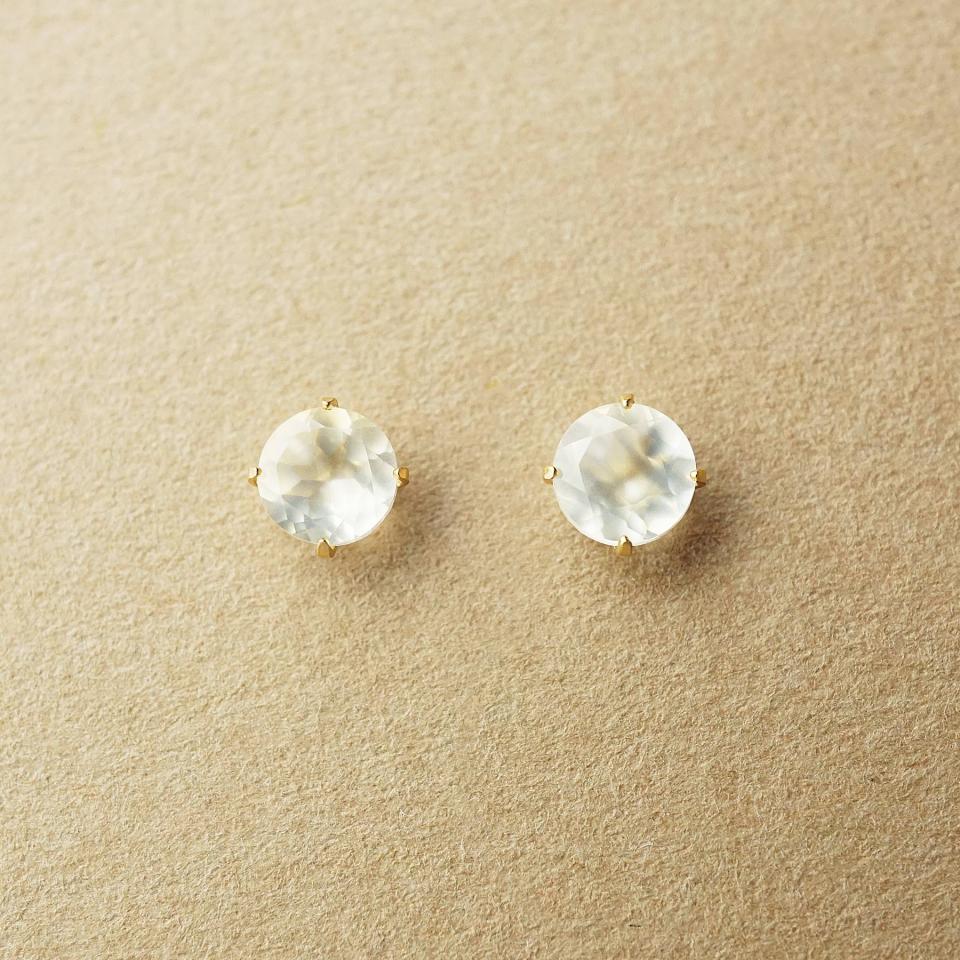 [ セカンドピアス]K18 ムーンストーンピアス(4mm)