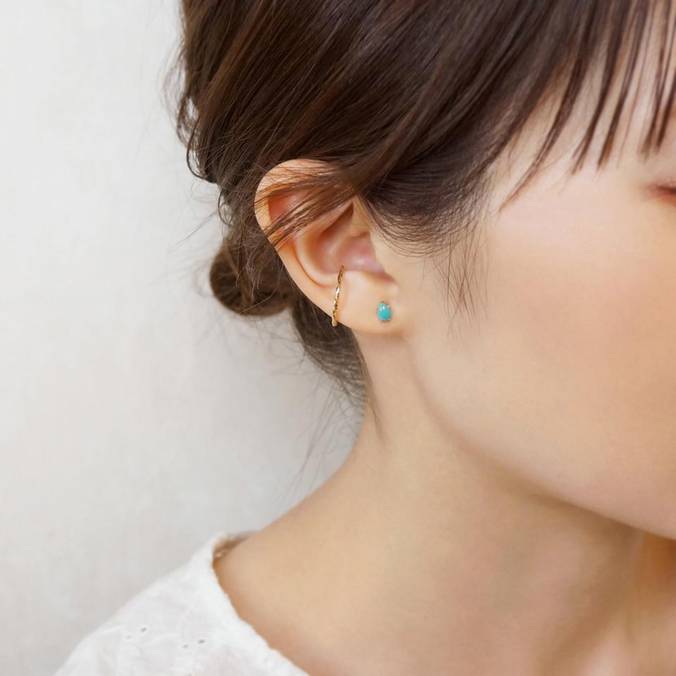 セカンドピアス] K18グリーンメノウスクエアカットピアス(YG) | TAKE