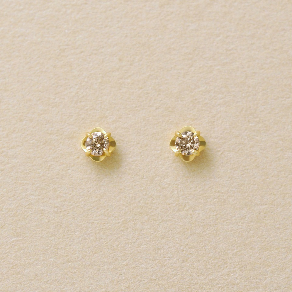 [ セカンドピアス]K18 ブラウンダイヤモンドピアス0.08ct