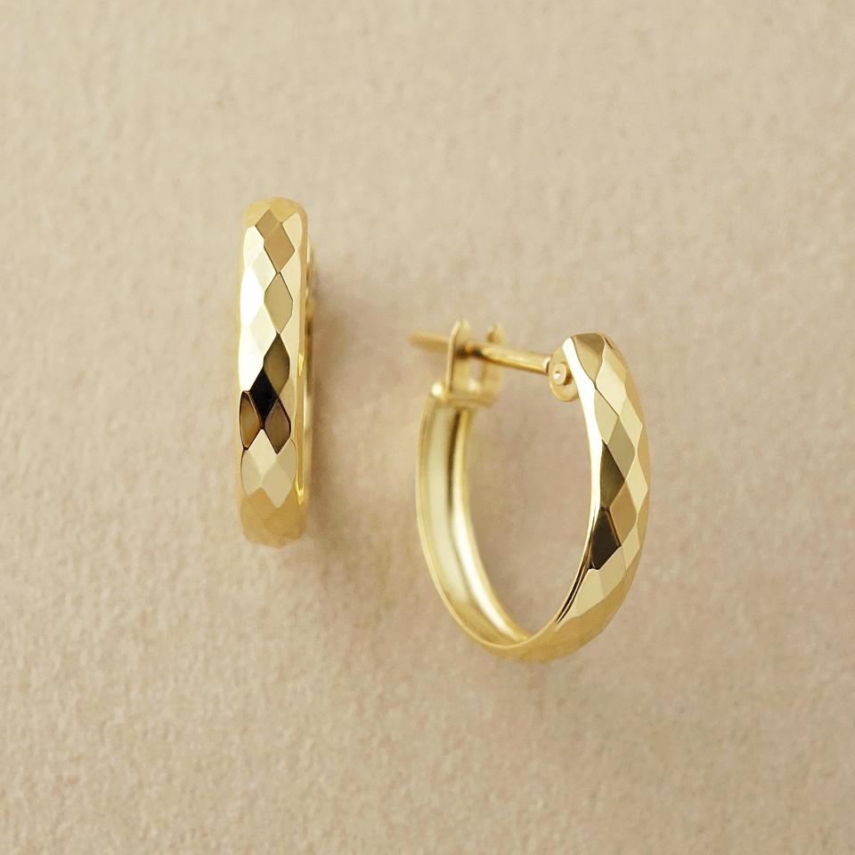 K18ヒシカットフープピアス