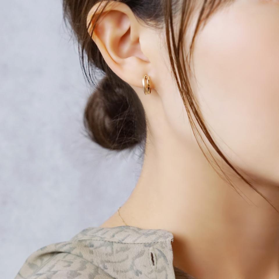 試着のみ　テイクアップ K18クロスデザインミニフープピアス(ゴールド) 試着のみ テイクアップ K18クロスデザインミニフープピアス