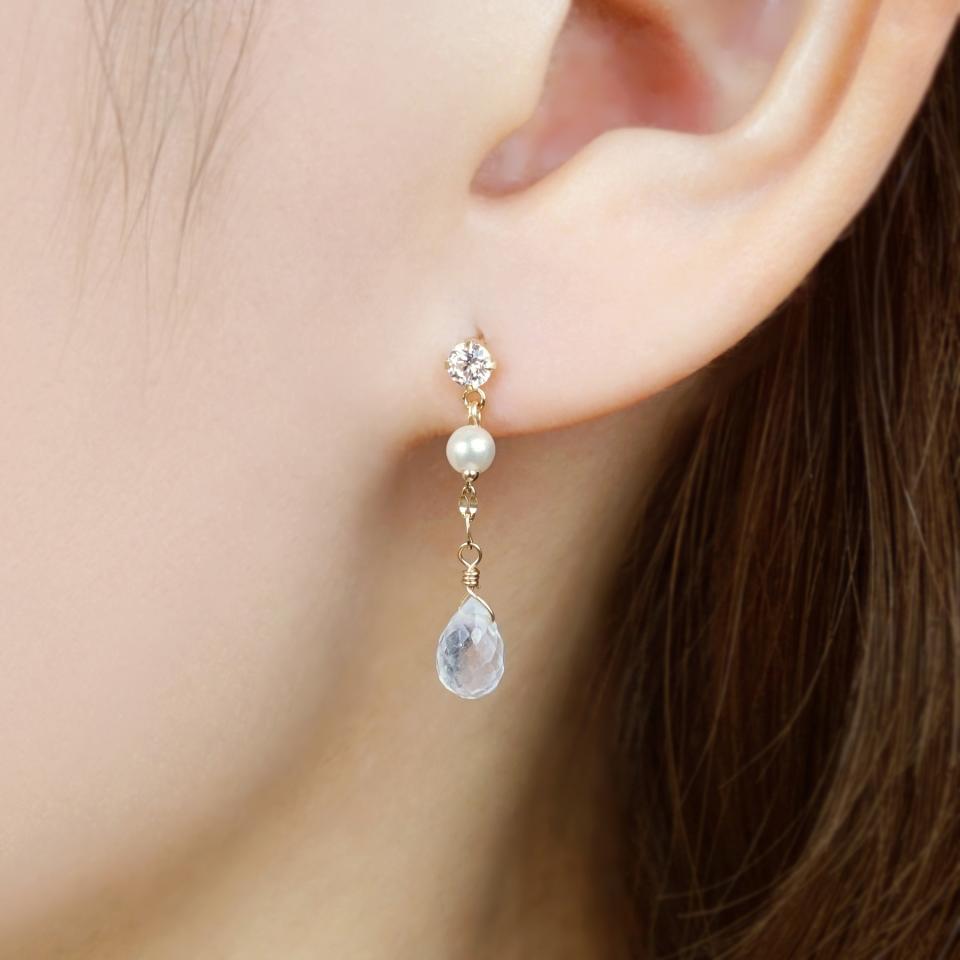 9.5mm ピアス　ブルー／YGサイズ