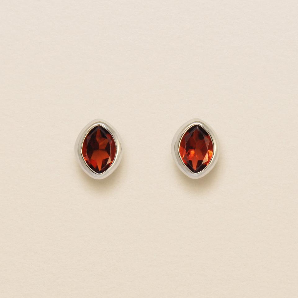[ セカンドピアス] Ptガーネットピアス