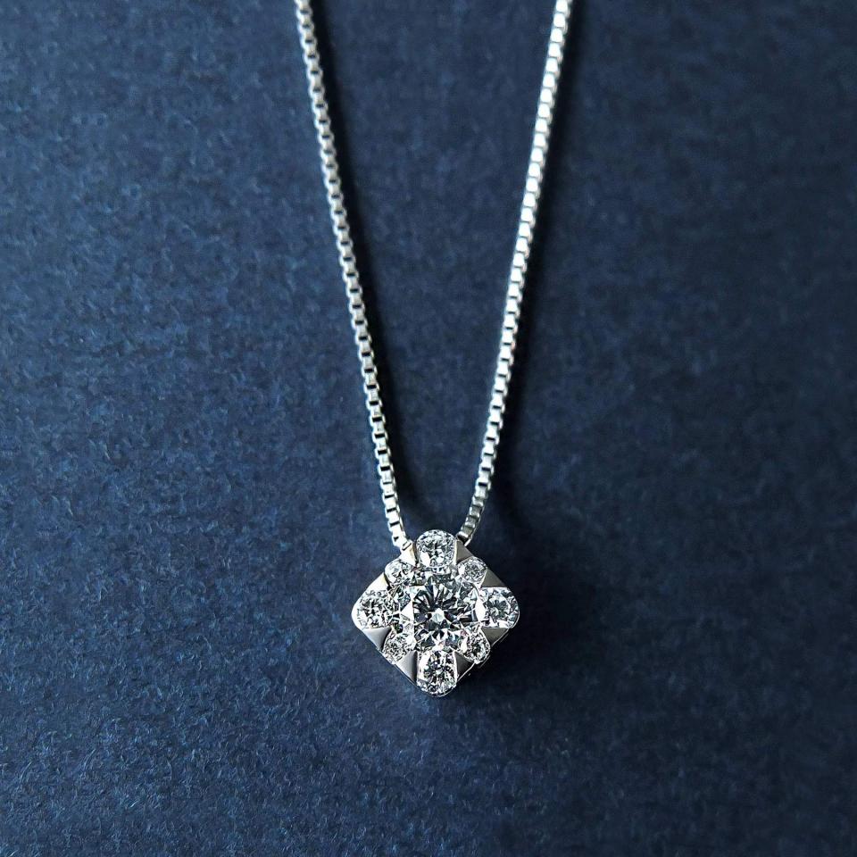 《限定BOX付き》プラチナダイヤモンドネックレス [デイムーン] (鑑定書付)